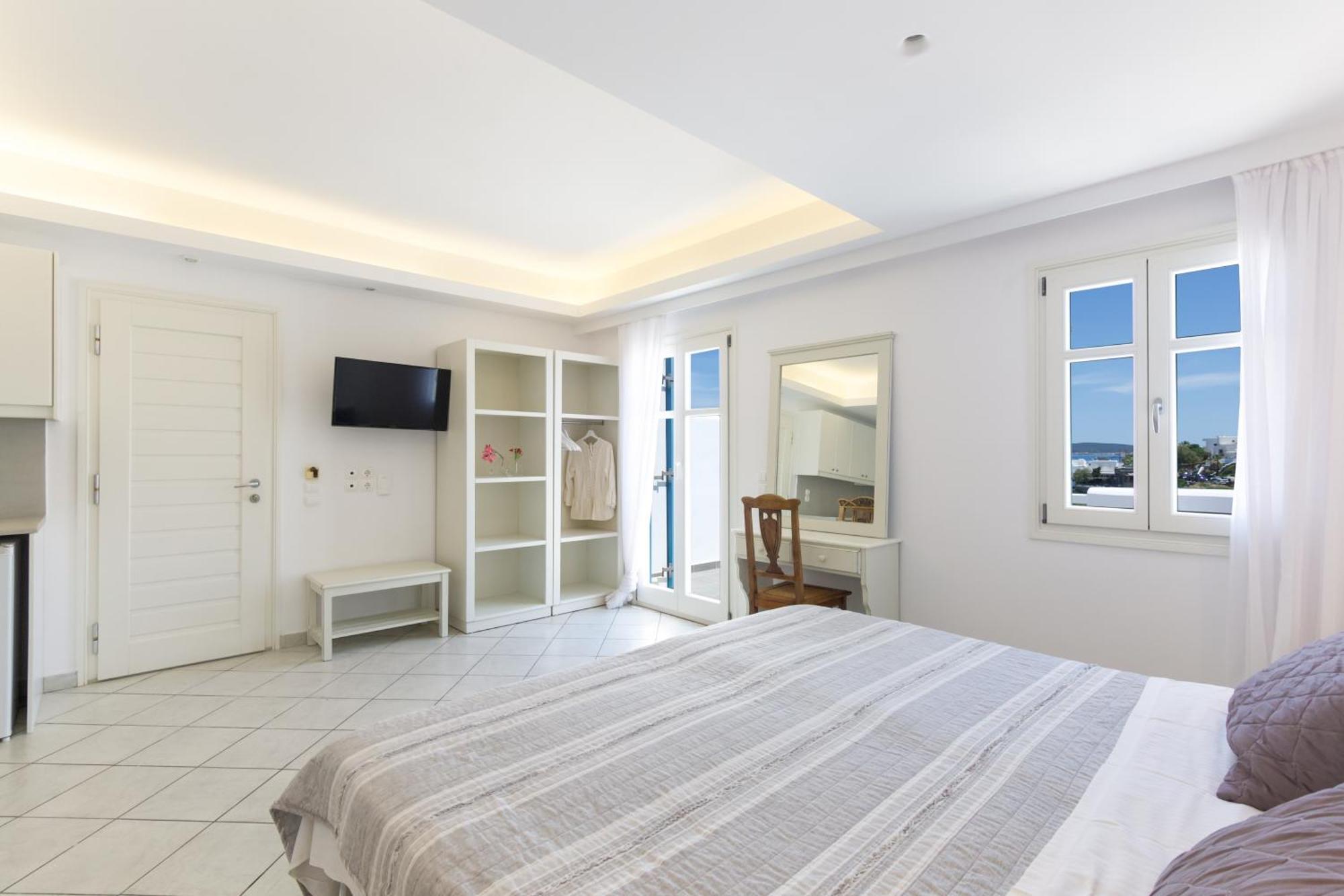Alexandros Apartments Науса Екстериор снимка