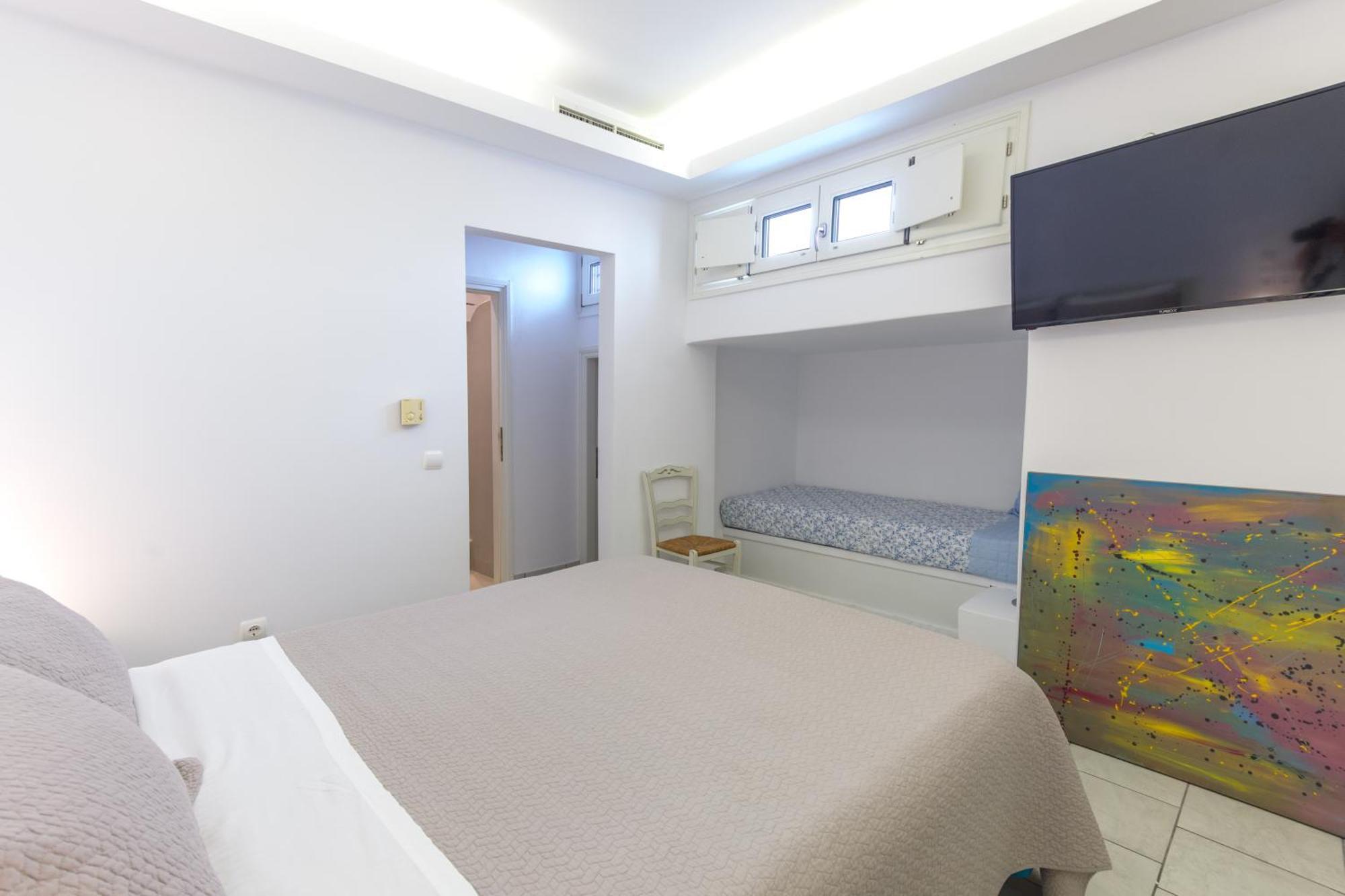 Alexandros Apartments Науса Екстериор снимка